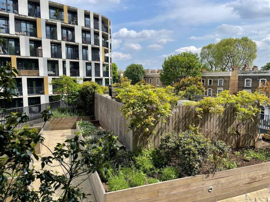 Cool Dalston Studio With Balcony And Gym Daire Londra Dış mekan fotoğraf